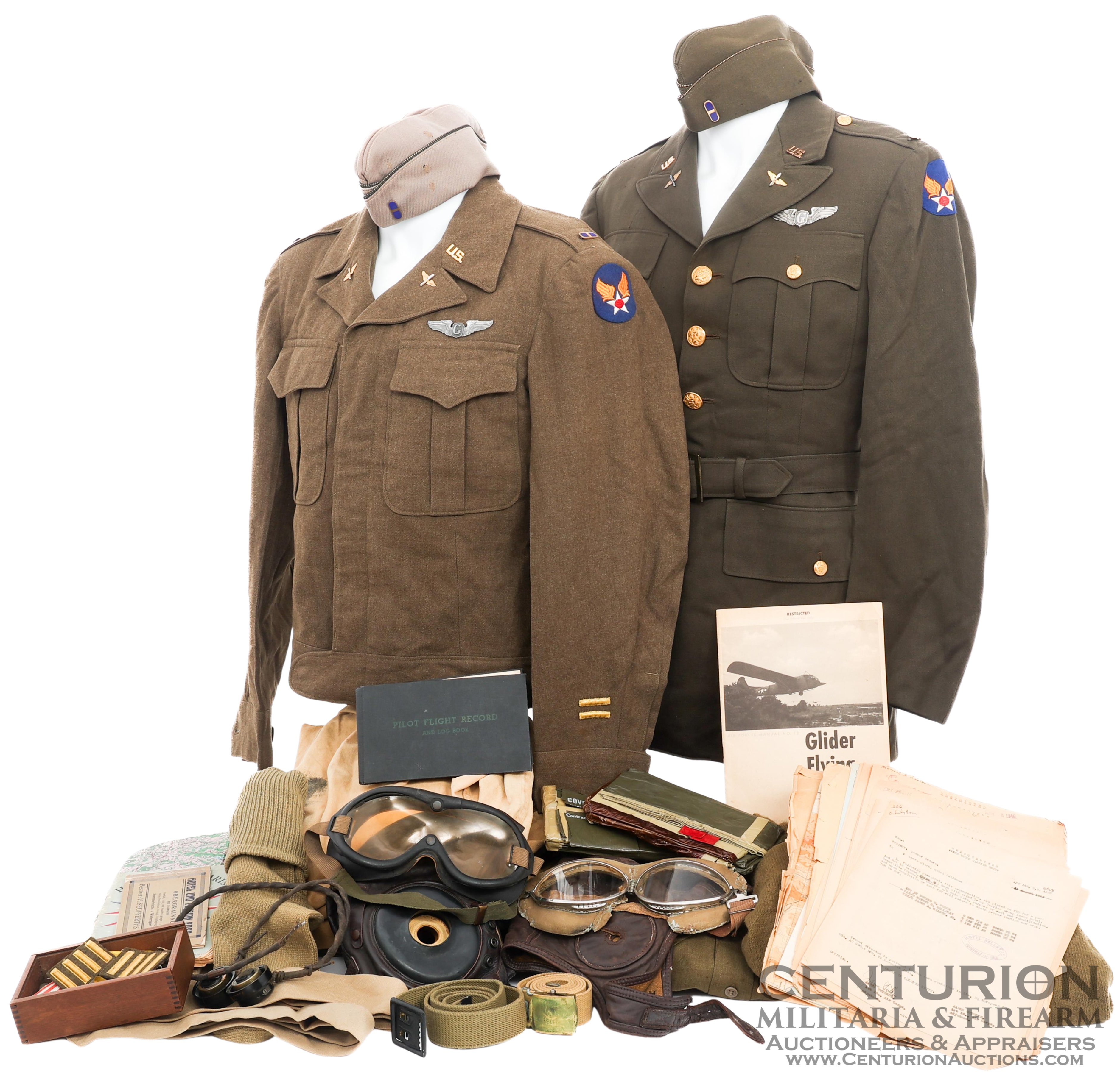 WWII US Army Glider Pilot Uniform Grouping, Identified to Robert C. Holloway 140357