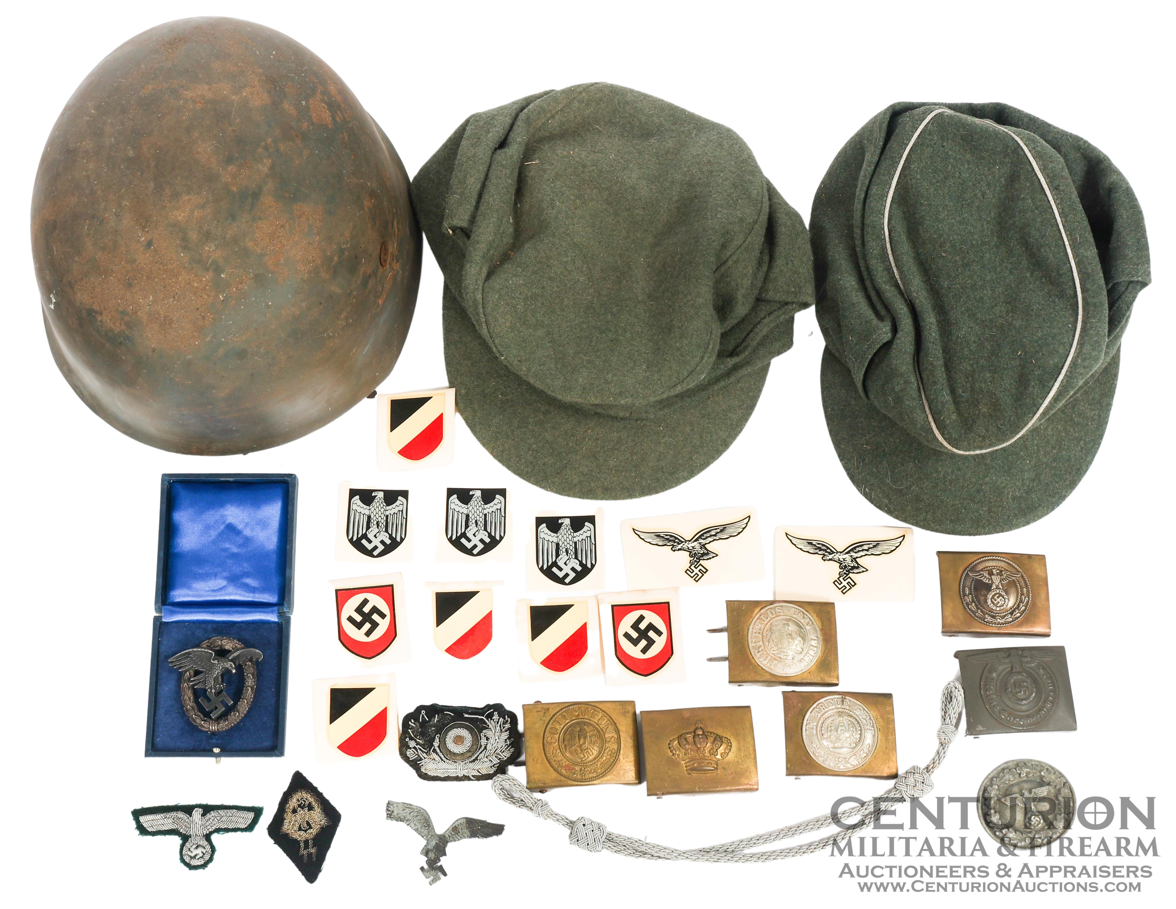 REENACTOR WWI - WWII GERMAN HEADGEAR & INSIGNIA - 152224 REENACTOR WWI - WWII GERMAN HEADGEAR & INSIGNIA - 152224